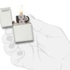 Encendedor Blanco Mate Zippo - Image 4